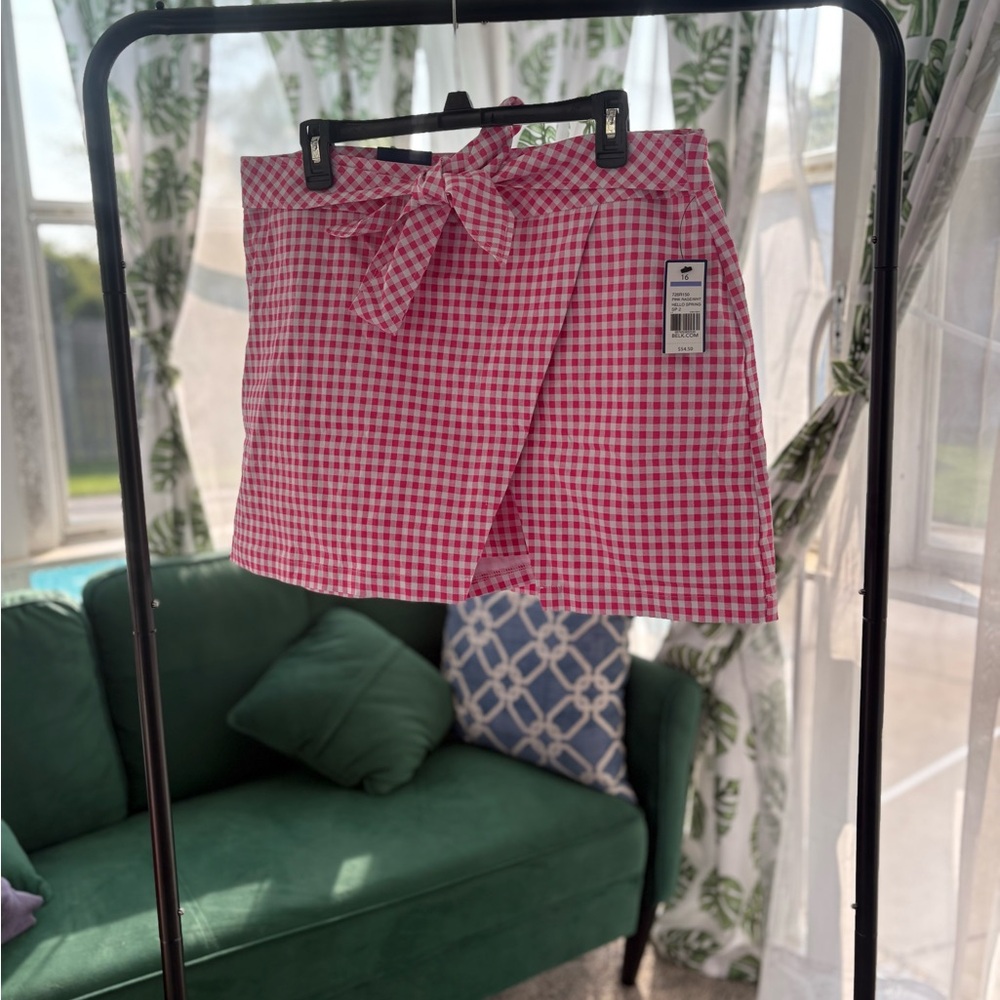 Crown & Ivy Pink Skort with Classic Gingham Pattern